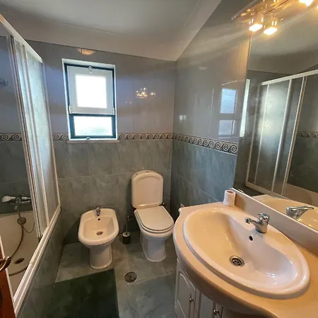 ホステル Algarve Surf & Raposeira